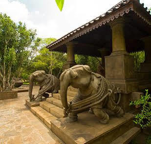 Forest Rock Garden Resort Anuradhapura Exterior photo